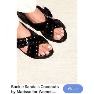 Matisse Foot Wear .Coconuts sandals flat